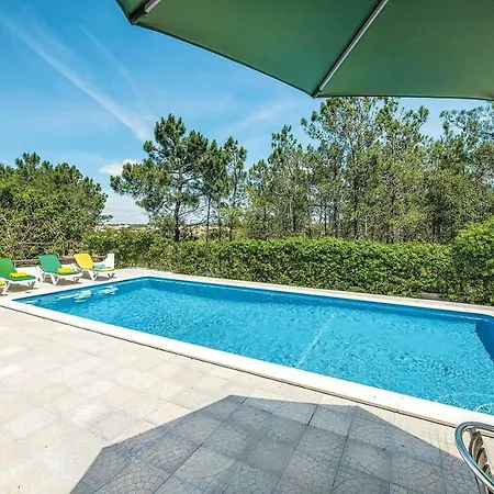 Sleeps 8 Pool Air Con Wifi Vila