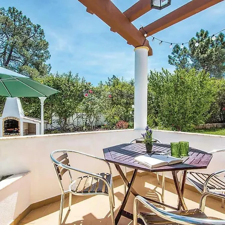 Sleeps 8 Pool Air Con Wifi Gale de Cima